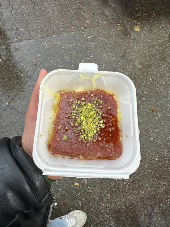إعلان